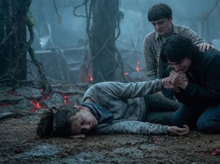 Does eleven's mom die?