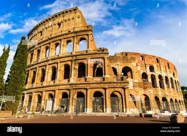 Why was the flavian amphitheater built?